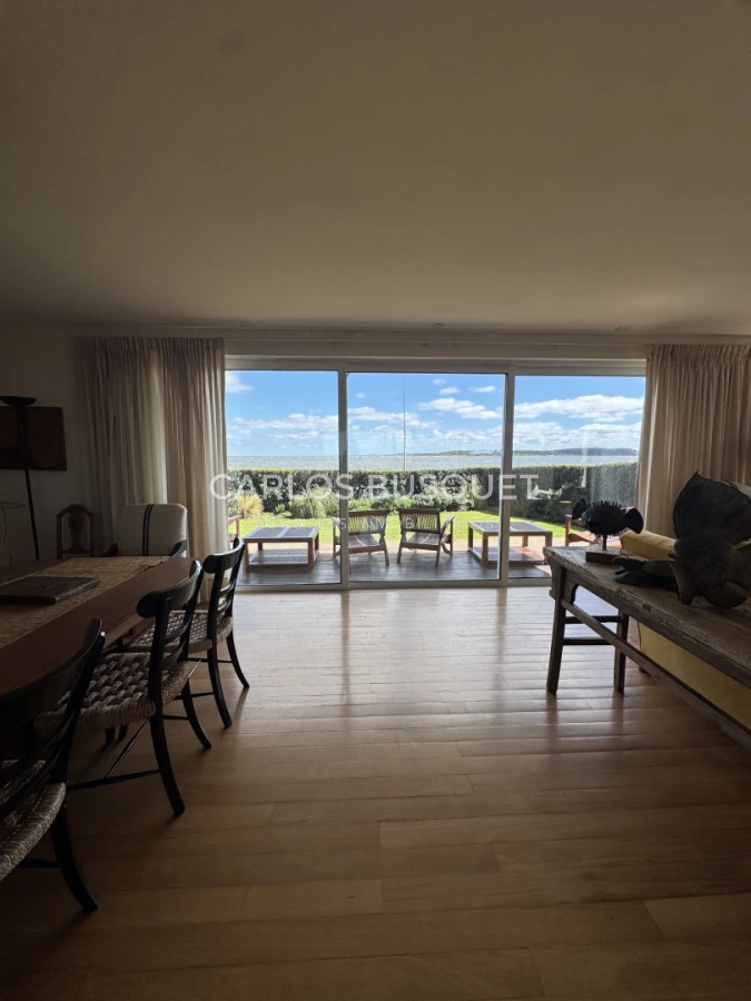 Casa ID.1808 - Casa de 4 dormitorios en venta en Peninsula