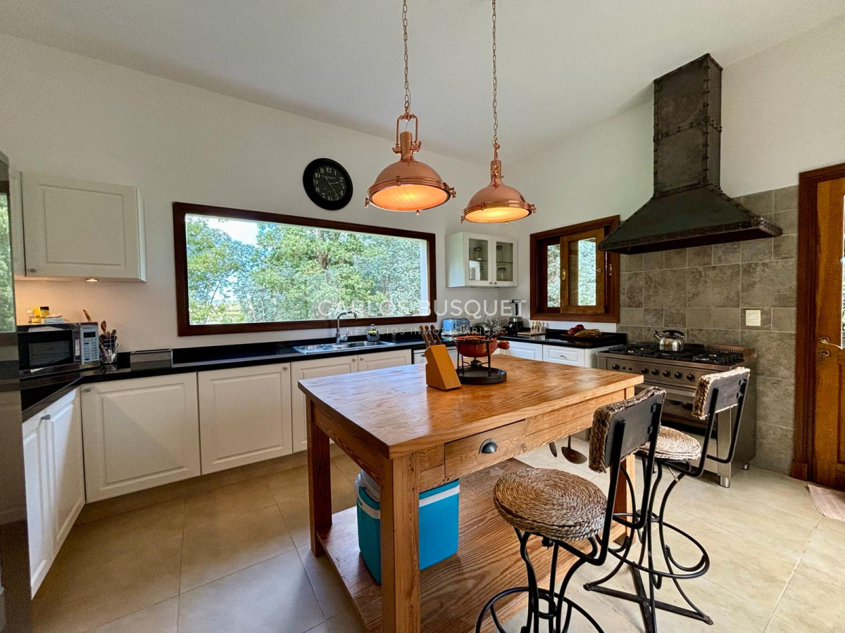 Casa ID.516 - Casa en venta de 2 dormitorios en Punta Ballena