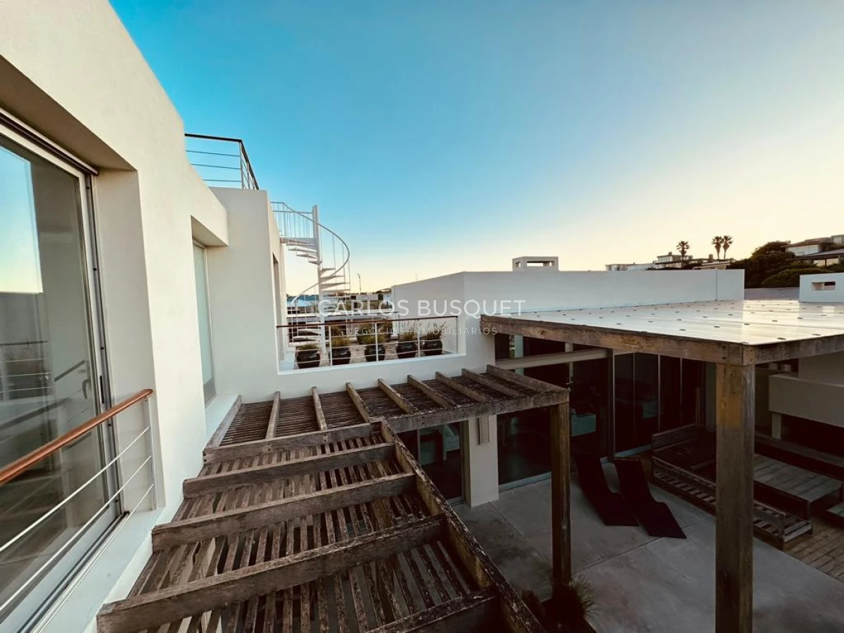 Casa ID.420 - Casa en alquiler, de 4 dormitorios, en Jose Ignacio, Club de Mar! 