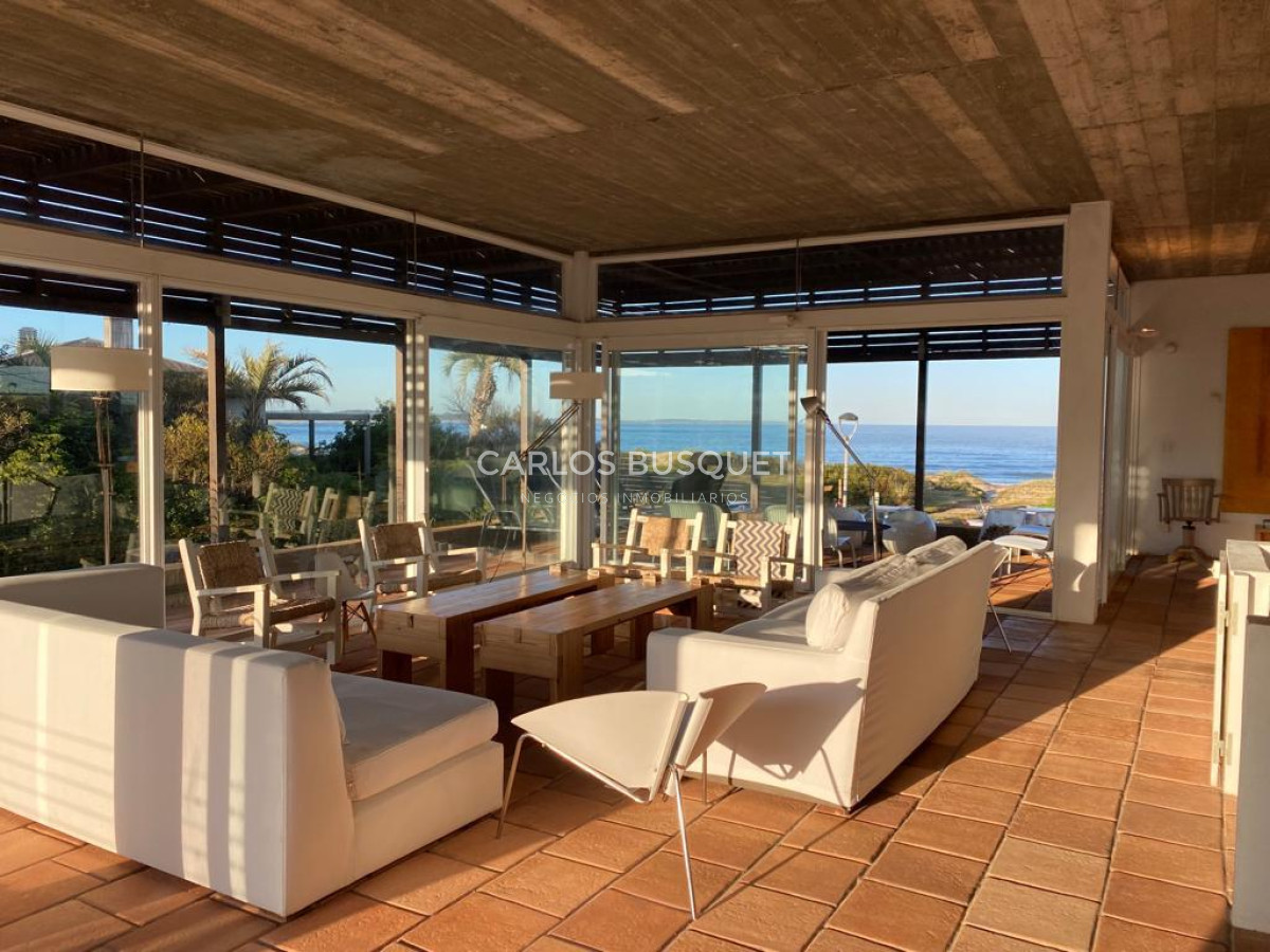 Casa ID.405 - Alquiler temporal de casa de 4 dormitorios en Jose Ignacio, playa brava.
