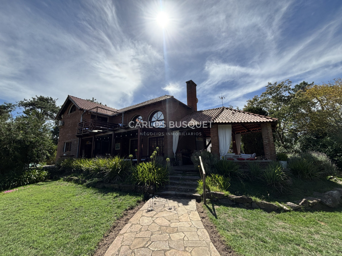 Casa ID.1597 - Venta casa de 2 dormitorios en Laguna del diario