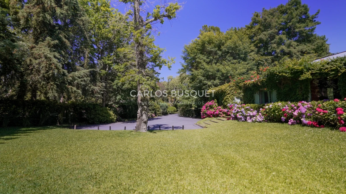 Casa ID.1311 - Venta casa de 5 dormitorios en barrio Golf, Punta del Este