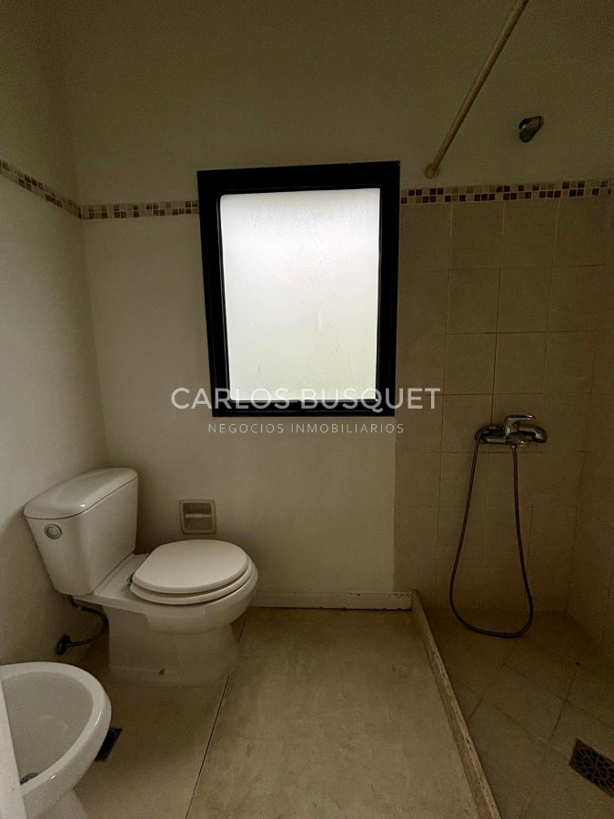 Casa ID.721 - Casa en alquiler temporal de 5 dormitorios en Club de Mar, Jose Ignacio 