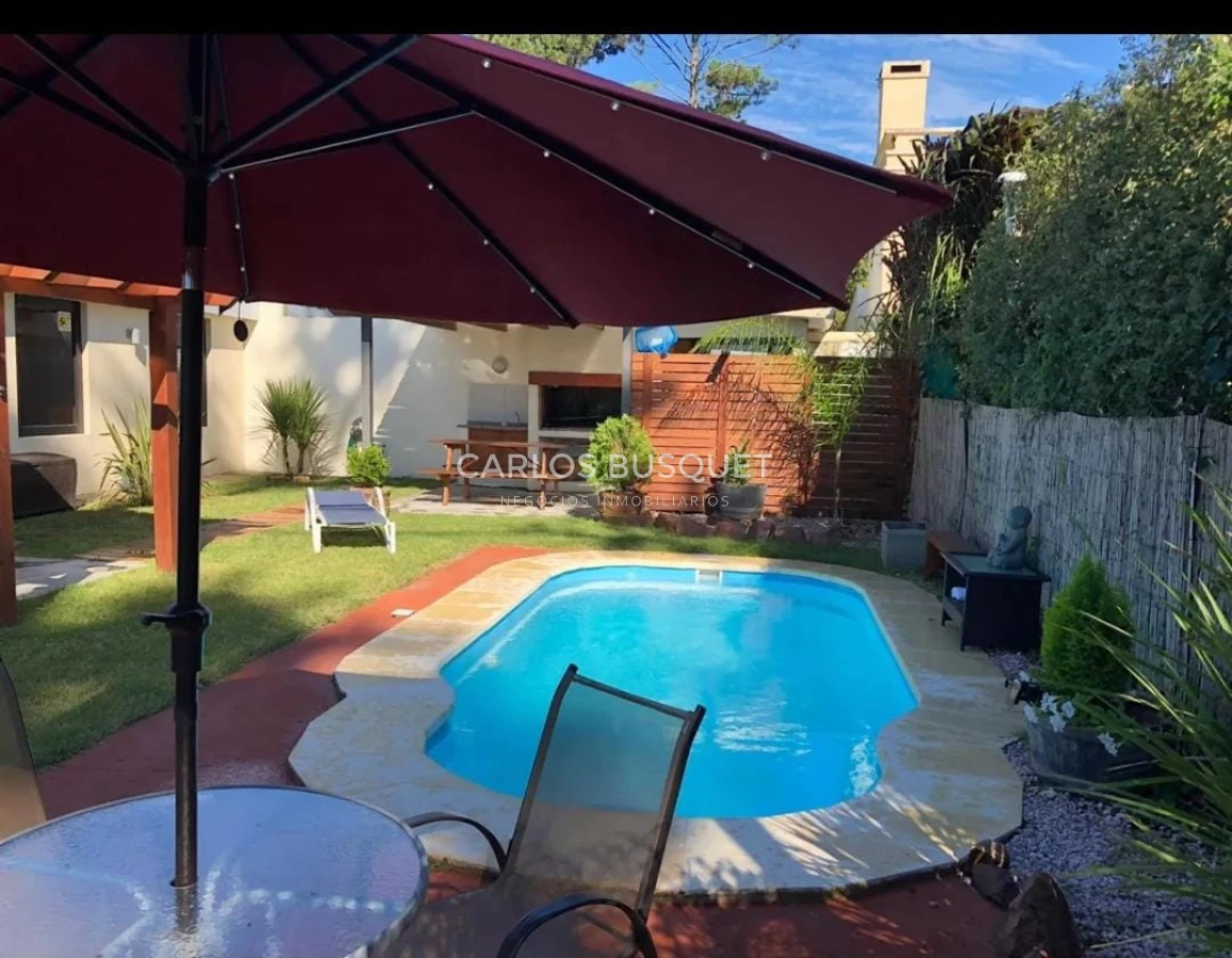 Casa ID.1041 - Casa en alquiler anual, Pinares