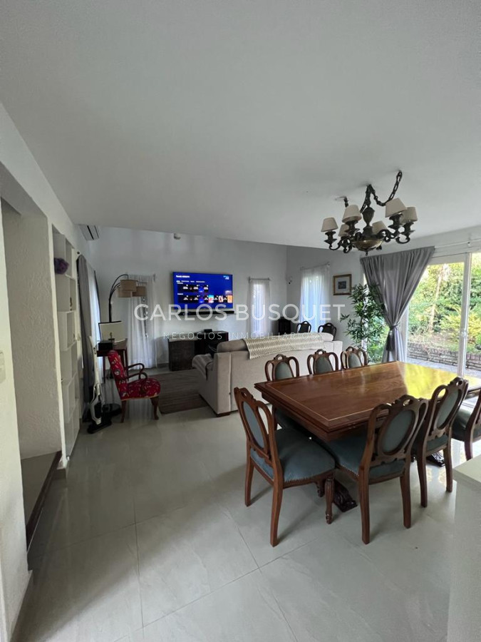 Casa ID.996 - Hermosa Casa en alquiler anual 3 dormitorios