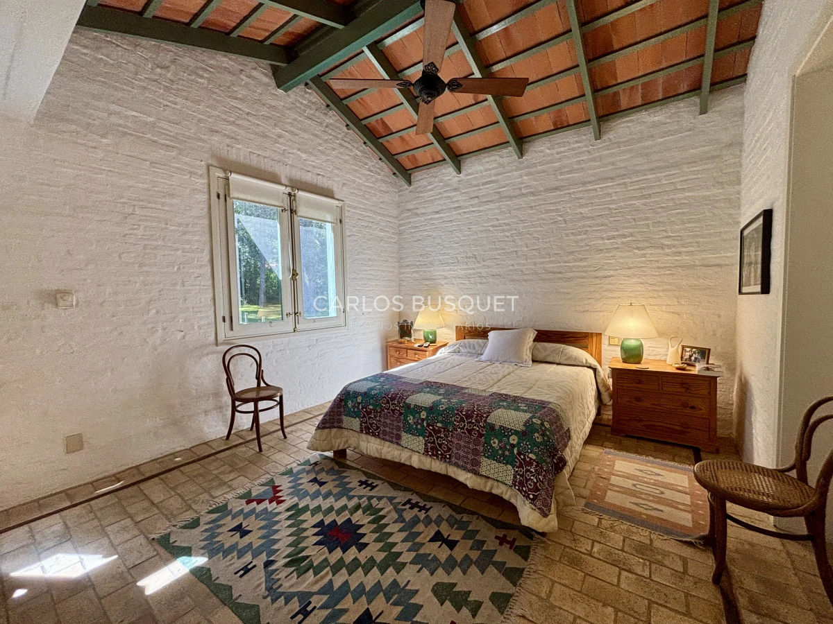 Casa ID.1311 - Venta casa de 5 dormitorios en barrio Golf, Punta del Este