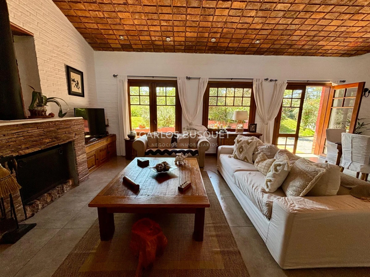 Casa ID.754 - Casa en alquiler temporal, de 4 dormitorios en San Rafael 