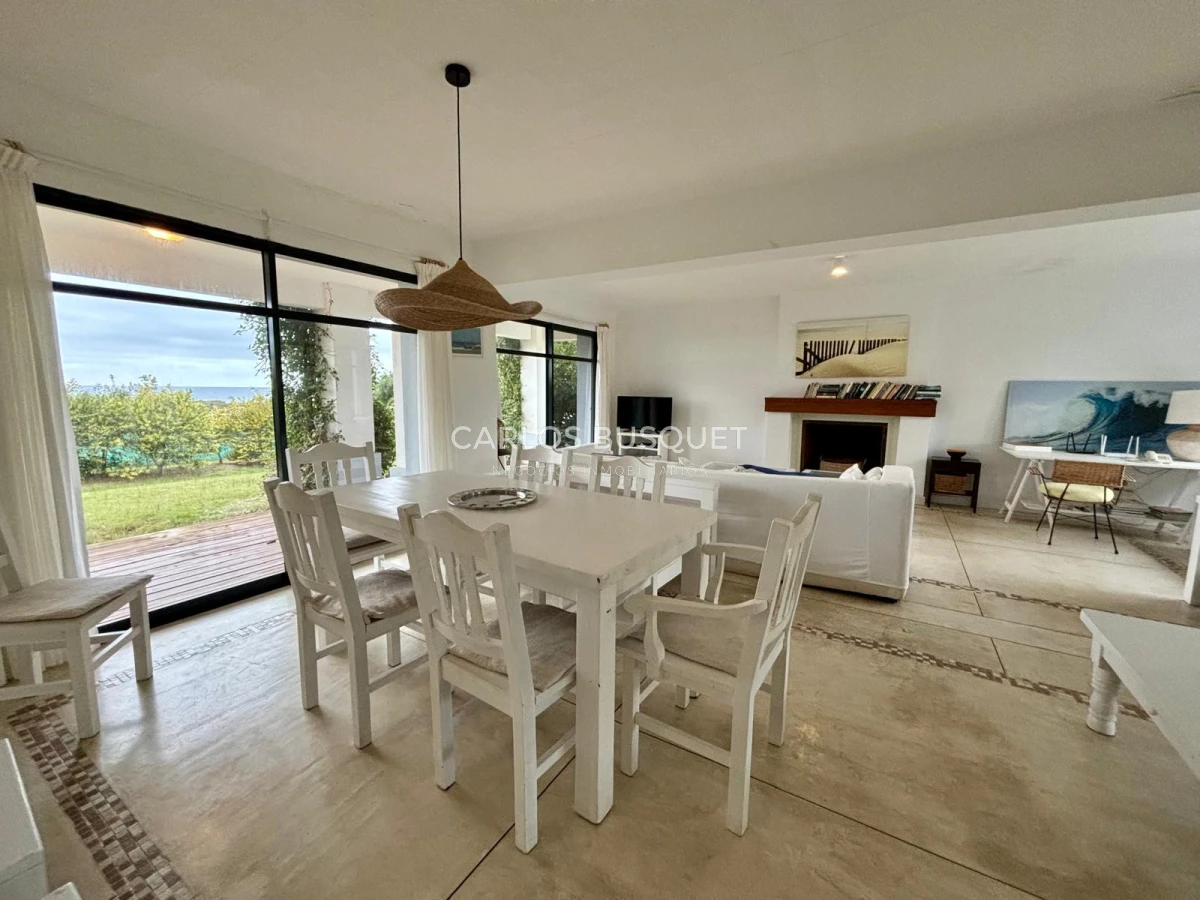 Casa ID.721 - Casa en alquiler temporal de 5 dormitorios en Club de Mar, Jose Ignacio 