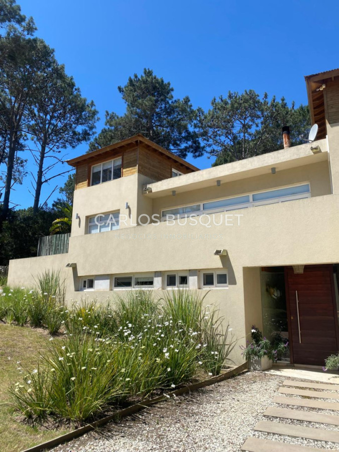 Casa ID.1456 - Casa en venta de 5 dormitorios en suite en José Ignacio, Barrio Pinar del Faro