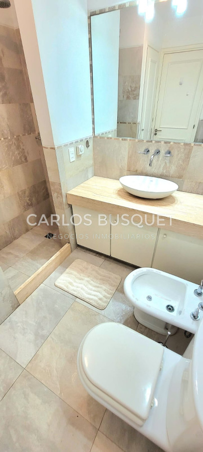 Casa ID.1284 - Casa en venta de 4 dormitorios en Beverly Hills 