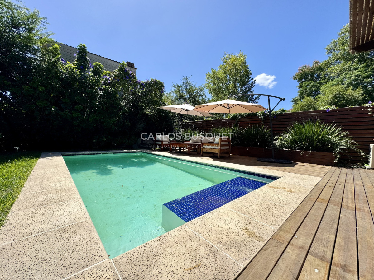 Casa ID.940 - Casa en venta, de 3 dormitorios, en zona Cantegril 