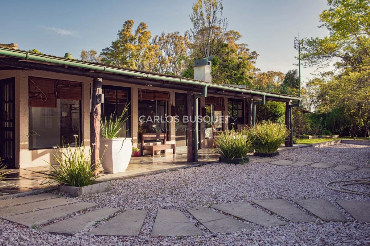 Casa ID.1317 - Espectacular casa estilo chacra en la barra en alquiler temporal 5 dormitorios