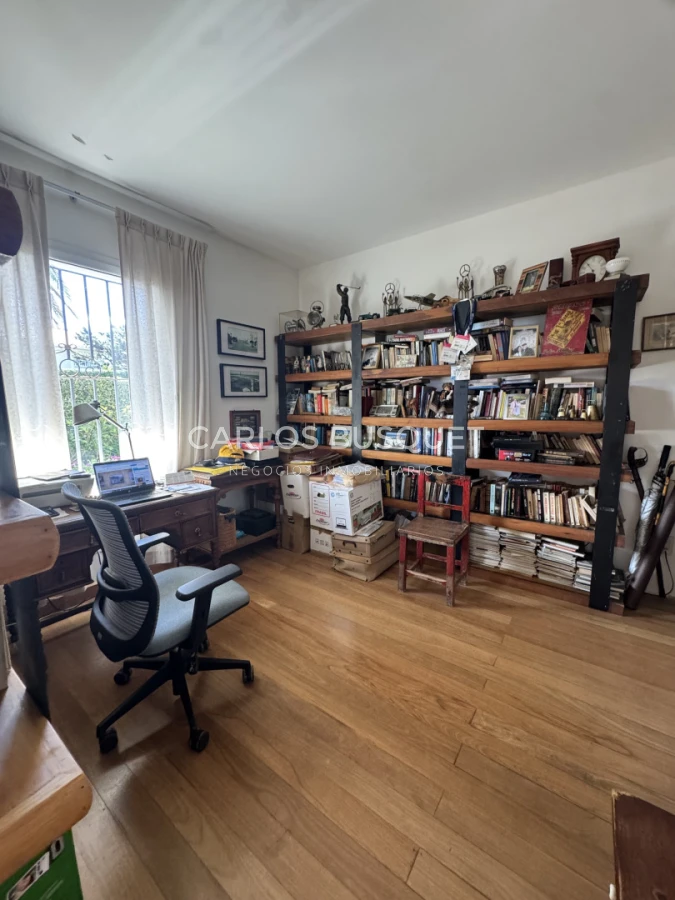 Casa ID.1808 - Casa de 4 dormitorios en venta en Peninsula