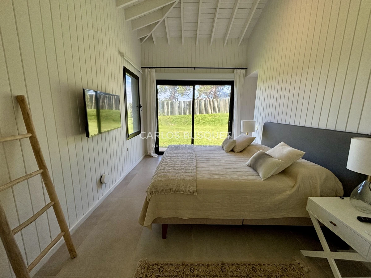 Casa ID.1035 - Casa a estrenar de 5 dormitorios en Jose Ignacio, Pinar del Faro