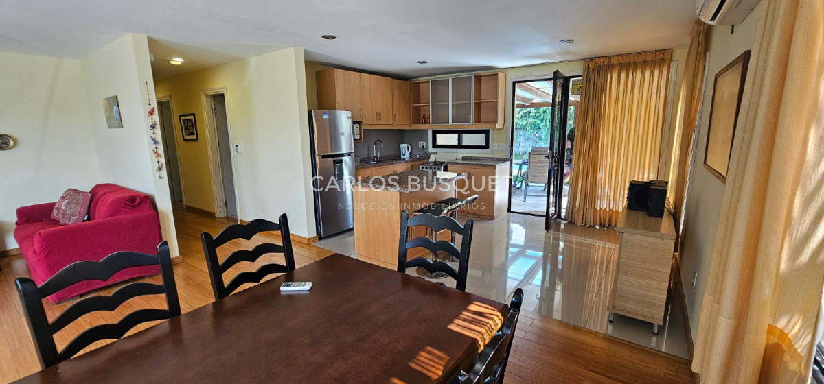 Casa ID.1041 - Casa en alquiler anual, Pinares