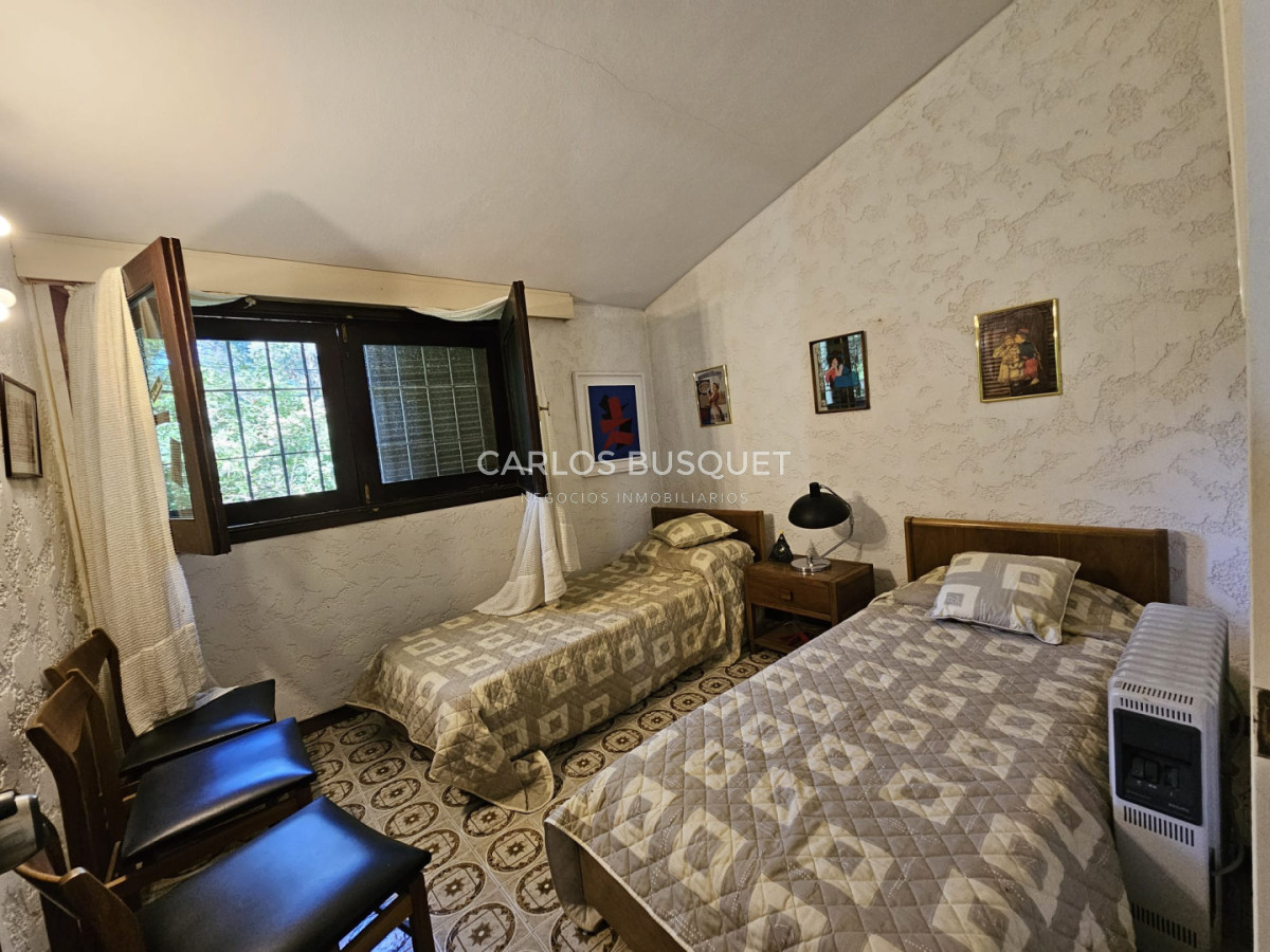 Casa ID.1512 - Casa en venta en barrio Lugano