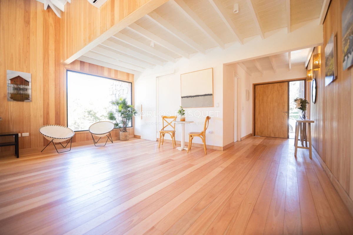 Casa ID.323 - Casa en venta de 4 dormitorios, en Jose Ignacio, Barrio Laguna Escondida