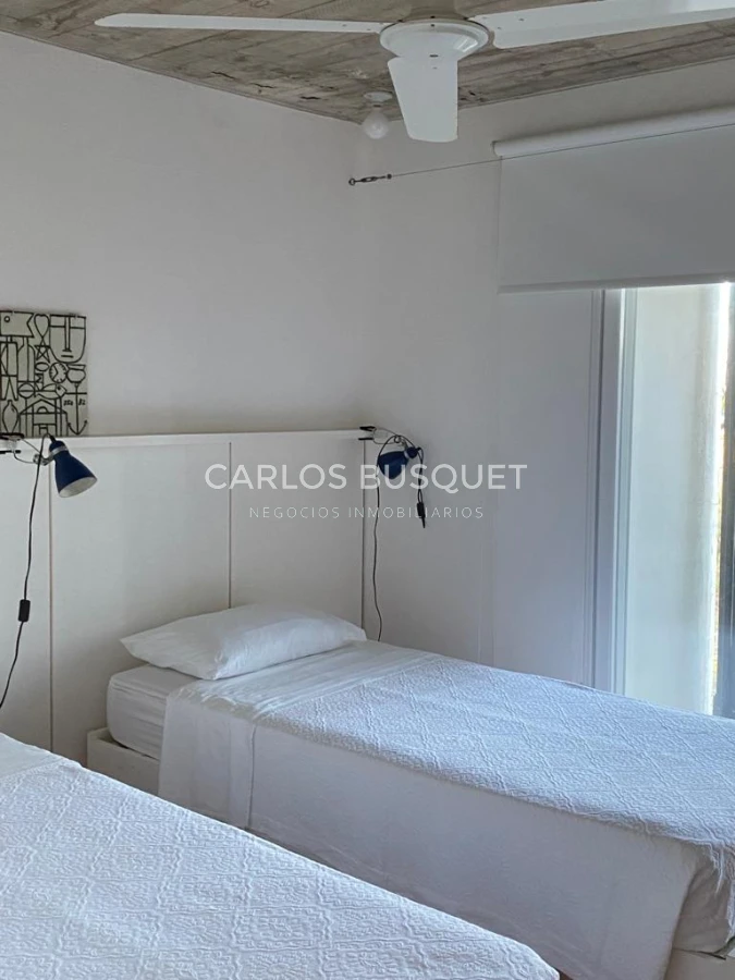 Casa ID.405 - Alquiler temporal de casa de 4 dormitorios en Jose Ignacio, playa brava.