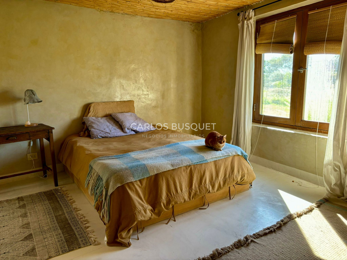 Casa ID.419 - Chacra en venta con casa de 4 dormitorios, en Camino Medellin, sobre el arroyo! 