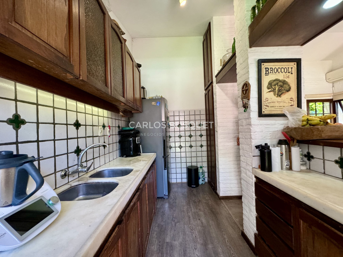 Casa ID.940 - Casa en venta, de 3 dormitorios, en zona Cantegril 