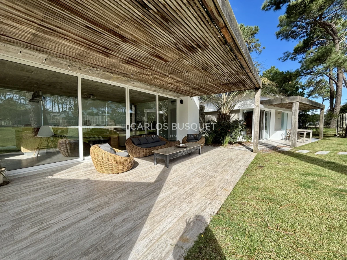 Casa ID.1033 - Casa en venta de 6 dormitorios en Jose Ignacio, Pinar del Faro