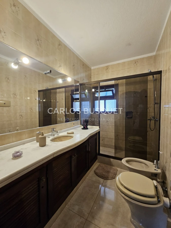 Casa ID.1513 - Gran casa en venta en zona comercial de Lugano San Rafael