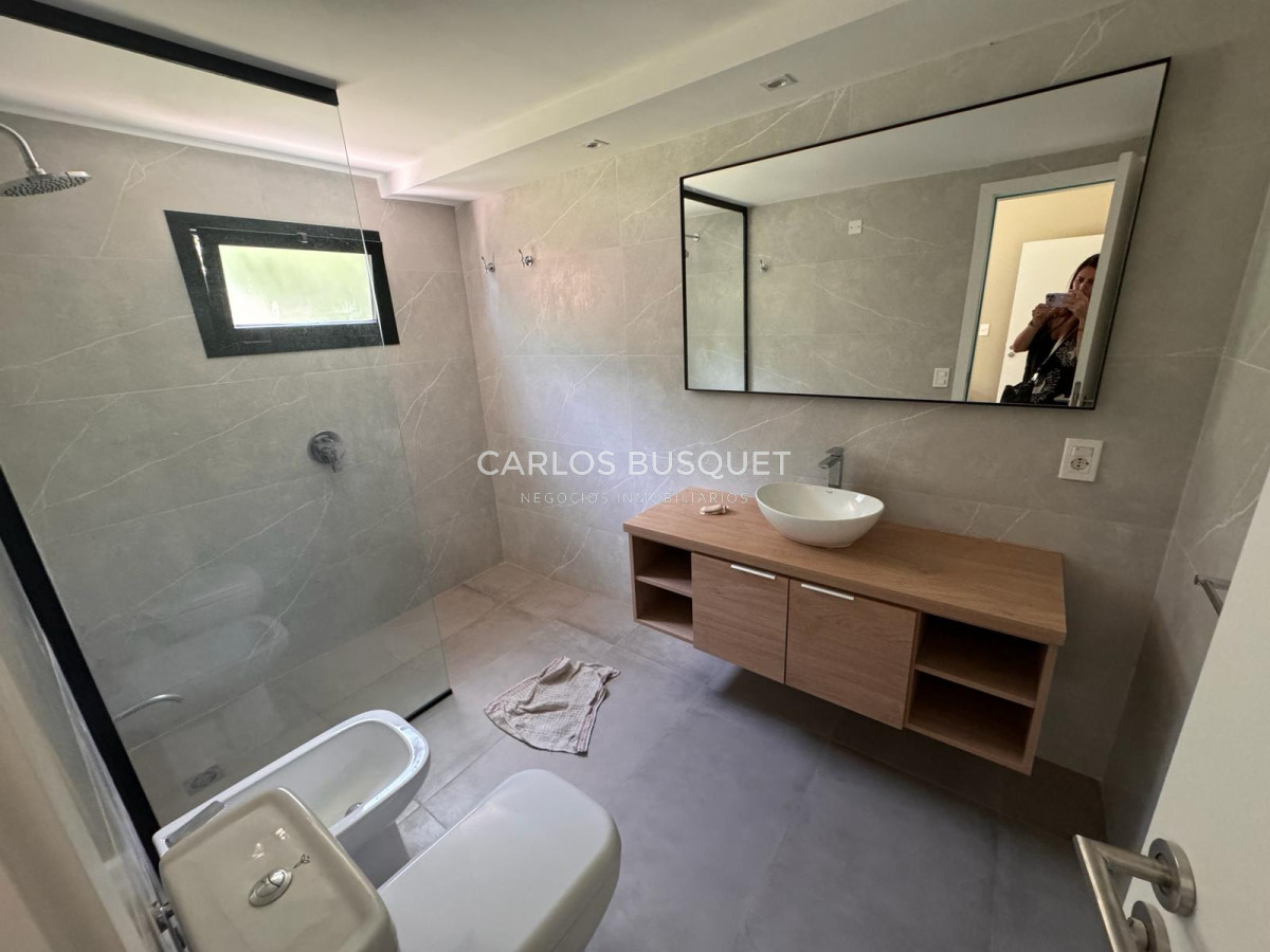 Casa ID.827 - Casa en venta de 4 dormitorios en San Rafael