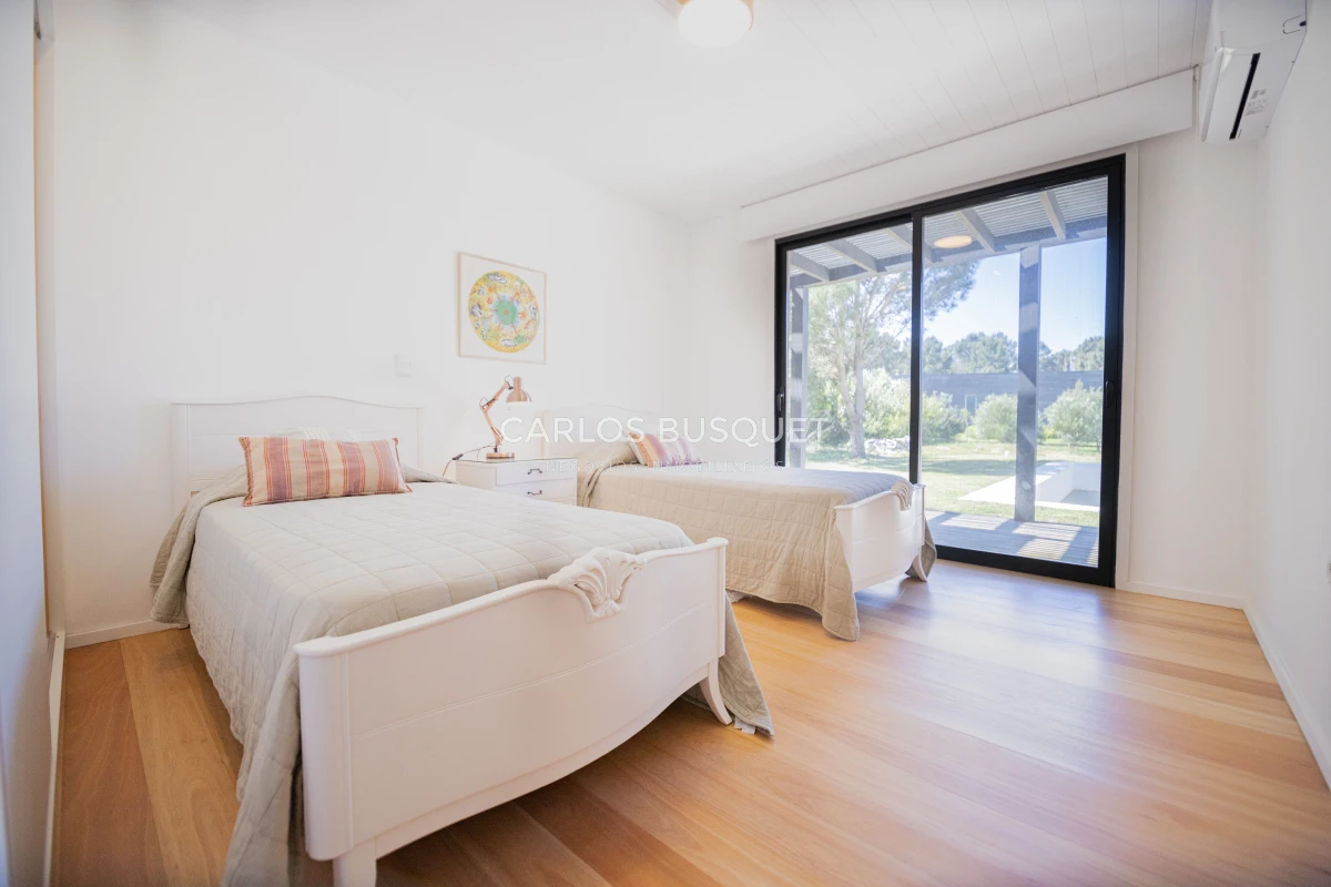 Casa ID.323 - Casa en venta de 4 dormitorios, en Jose Ignacio, Barrio Laguna Escondida