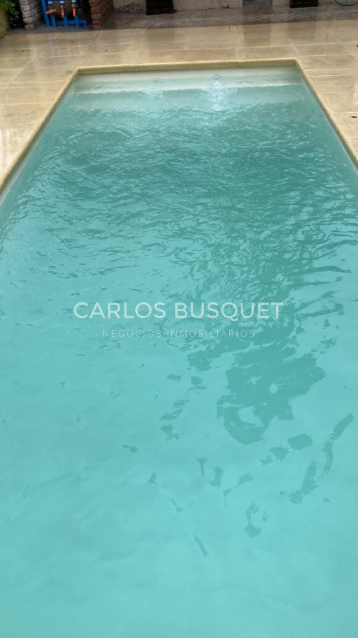 Casa ID.1040 - Casa en venta de 3 dormitorios en Pinares con Piscina