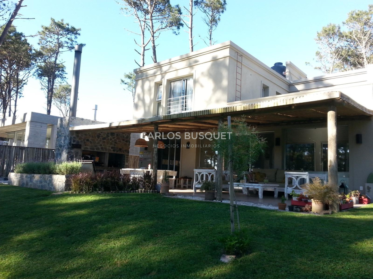 Casa ID.1013 - Casa en venta en Rincon del Indio