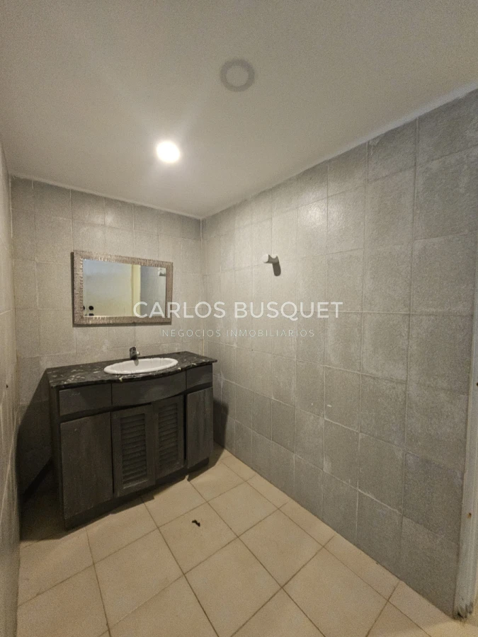 Casa ID.1306 - Casa en venta de 4 dormitorios en Lugano Punta Del Este