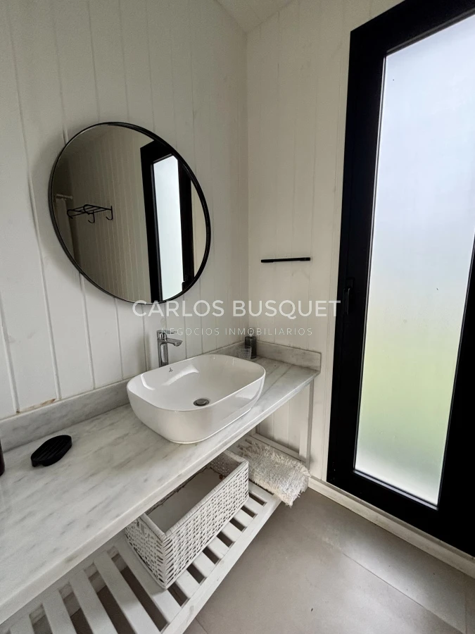 Casa ID.1094 - Casa en venta de 4 dormitorios en la Barra, Barrio Don Miguel 