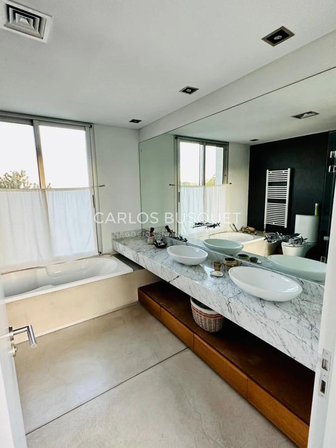 Casa ID.420 - Casa en alquiler, de 4 dormitorios, en Jose Ignacio, Club de Mar! 