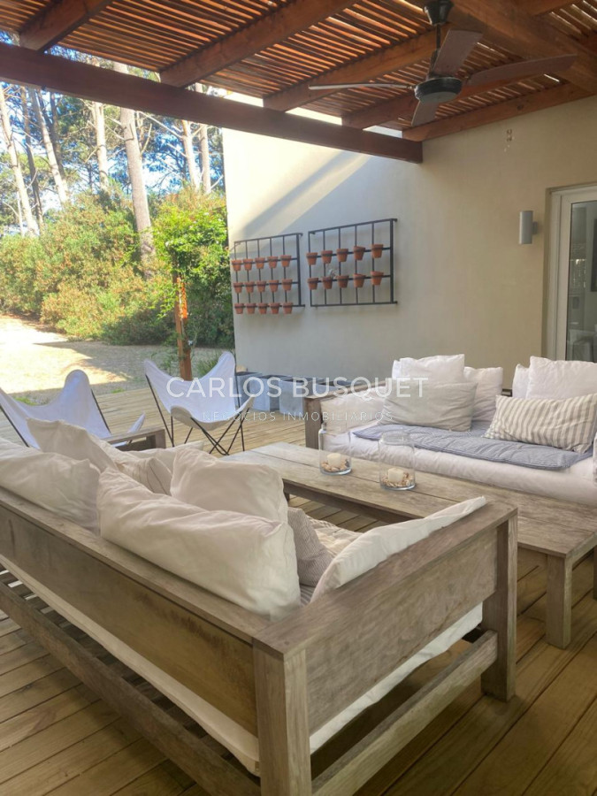 Casa ID.1456 - Casa en venta de 5 dormitorios en suite en José Ignacio, Barrio Pinar del Faro