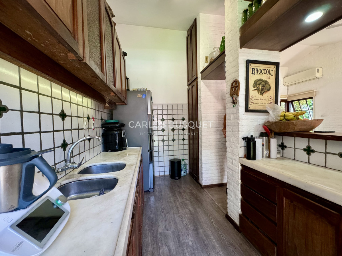Casa ID.940 - Casa en venta, de 3 dormitorios, en zona Cantegril 
