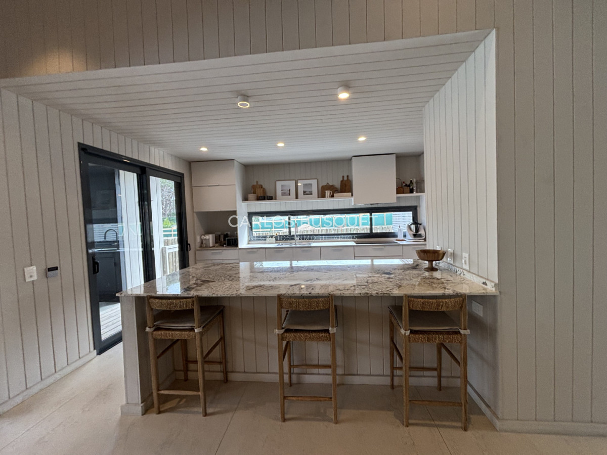 Casa ID.1655 - Casa en venta de 5 dormitorios en suite en Pinar del Faro, José Ignacio
