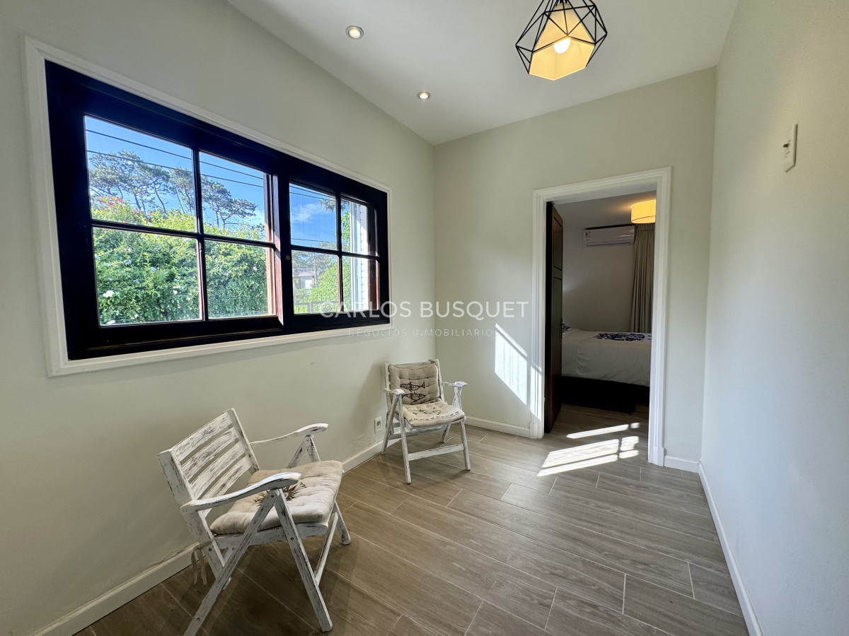 Casa ID.753 - Casa en venta de 6 dormitorios en Playa Mansa