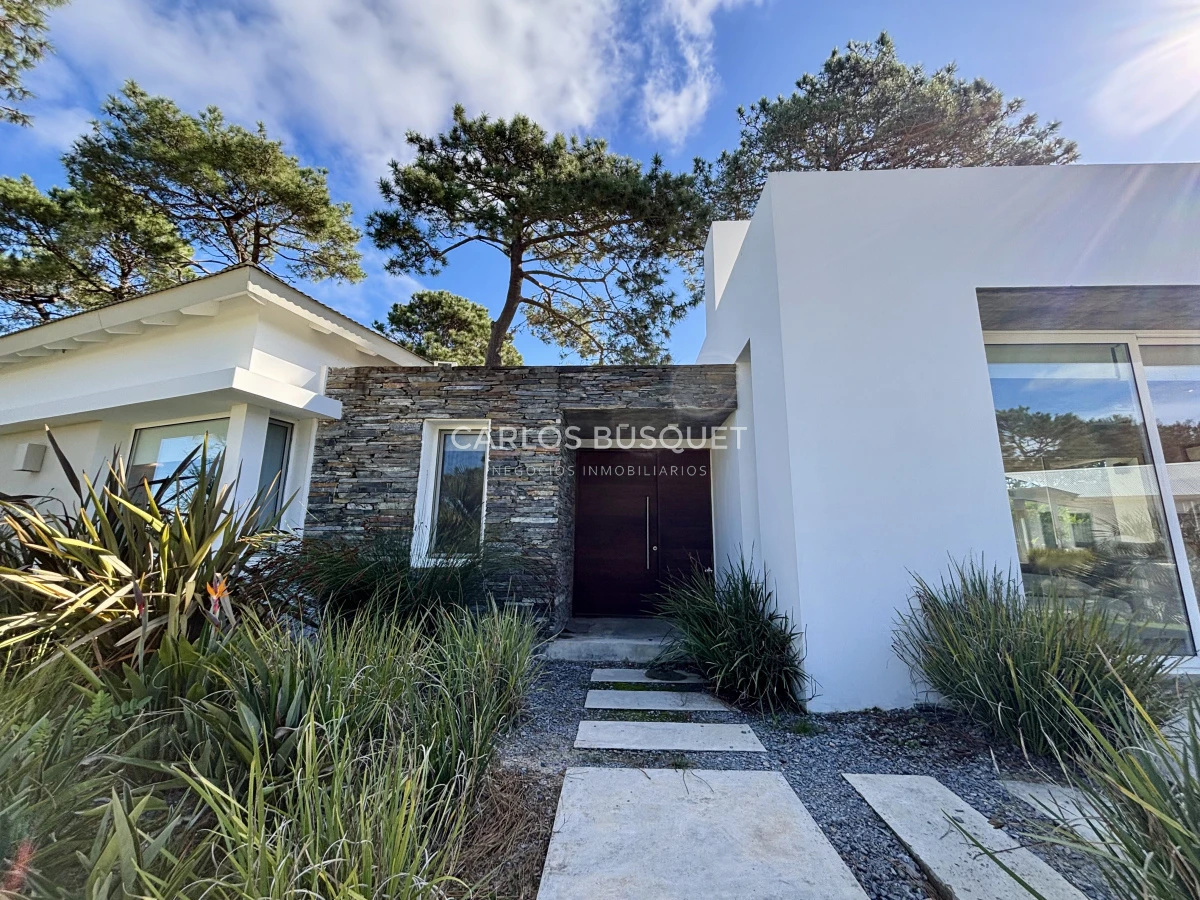 Casa ID.1033 - Casa en venta de 6 dormitorios en Jose Ignacio, Pinar del Faro