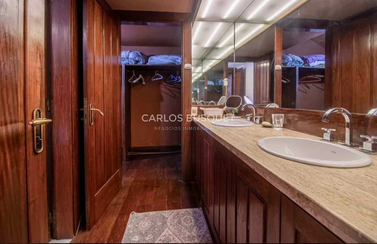 Casa ID.1297 - Espectacular mansion en barrio Berverly hills en venta Punta del este