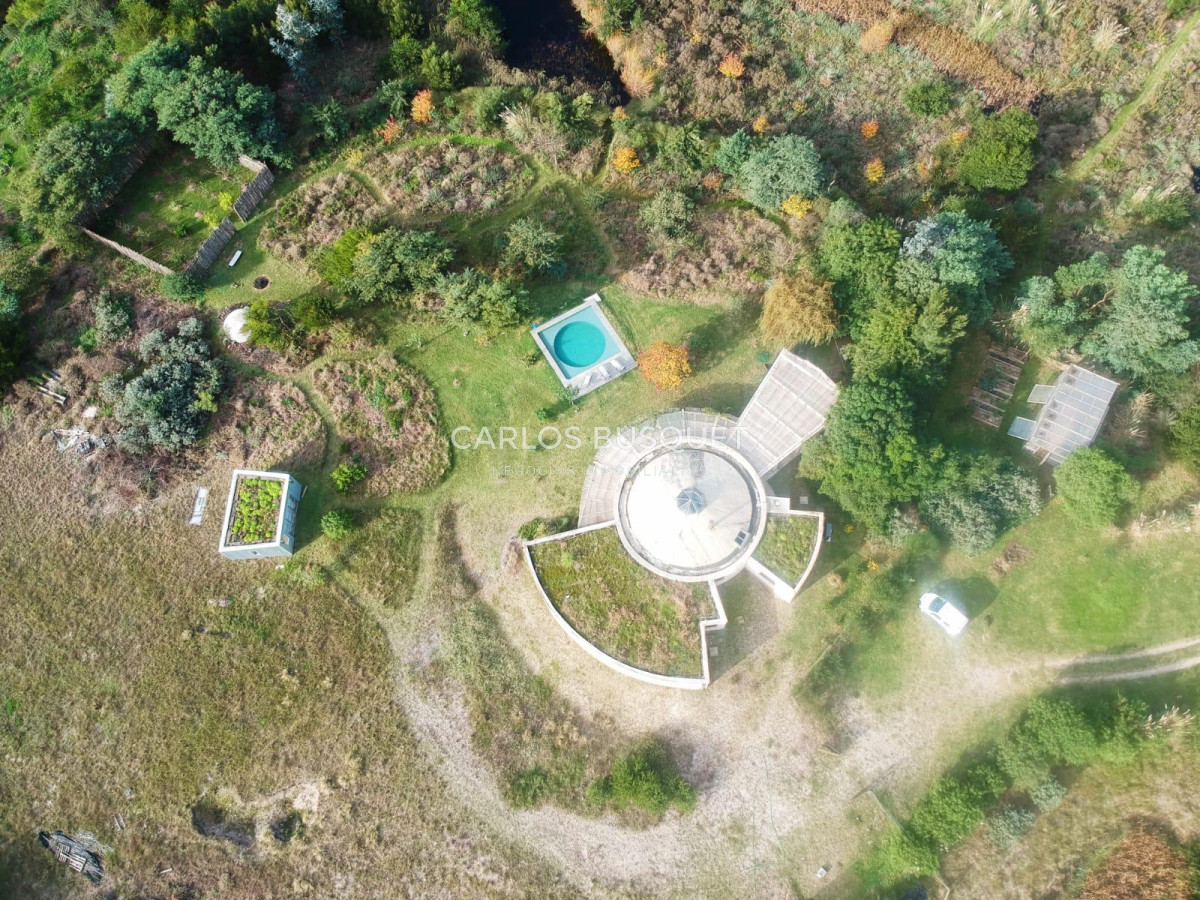 Casa ID.419 - Chacra en venta con casa de 4 dormitorios, en Camino Medellin, sobre el arroyo! 