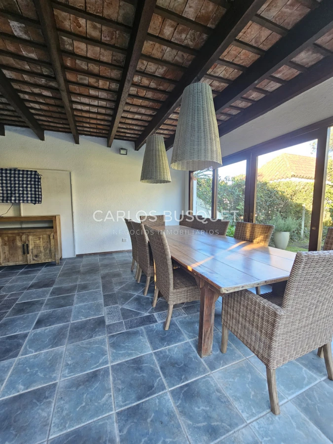 Casa ID.1306 - Casa en venta de 4 dormitorios en Lugano Punta Del Este