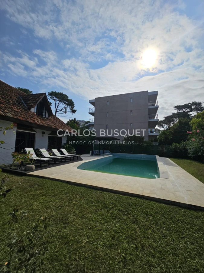 Casa ID.1513 - Gran casa en venta en zona comercial de Lugano San Rafael