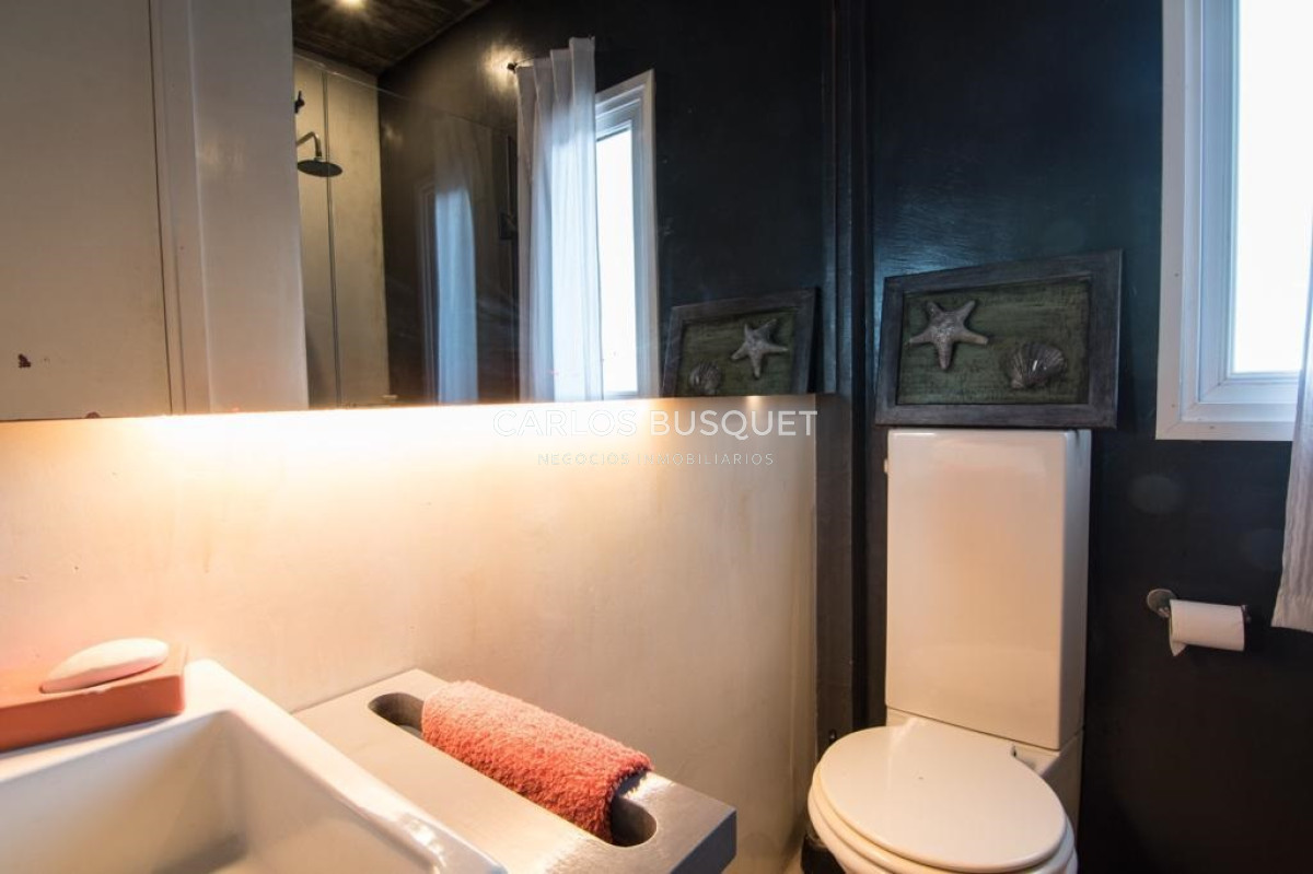 Casa ID.137 - Espectacular Casa en venta de 4 dormitorios, frente al mar en Santa Monica!