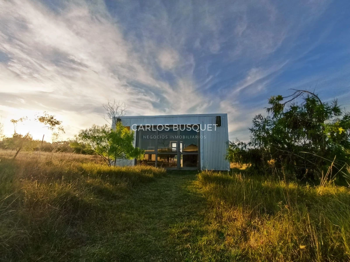 Casa ID.419 - Chacra en venta con casa de 4 dormitorios, en Camino Medellin.