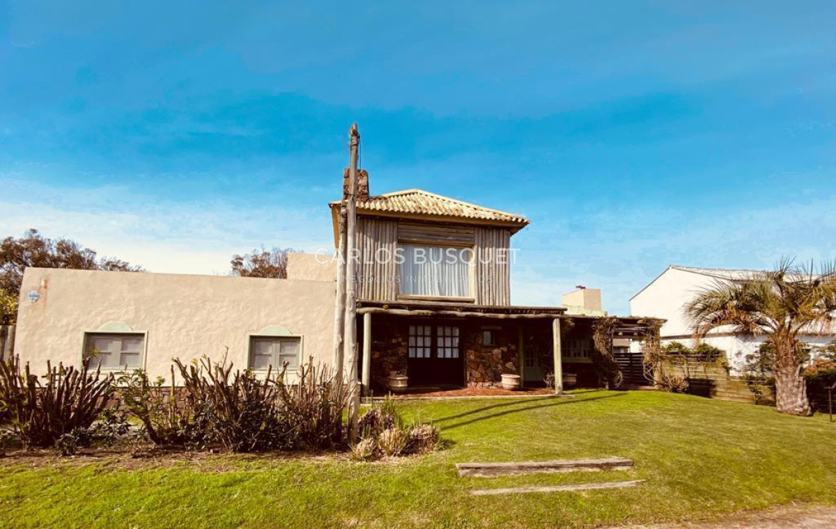 Casa ID.1368 - Casa en alquiler temporal de 4 dormitorios en Pueblo José Ignacio 