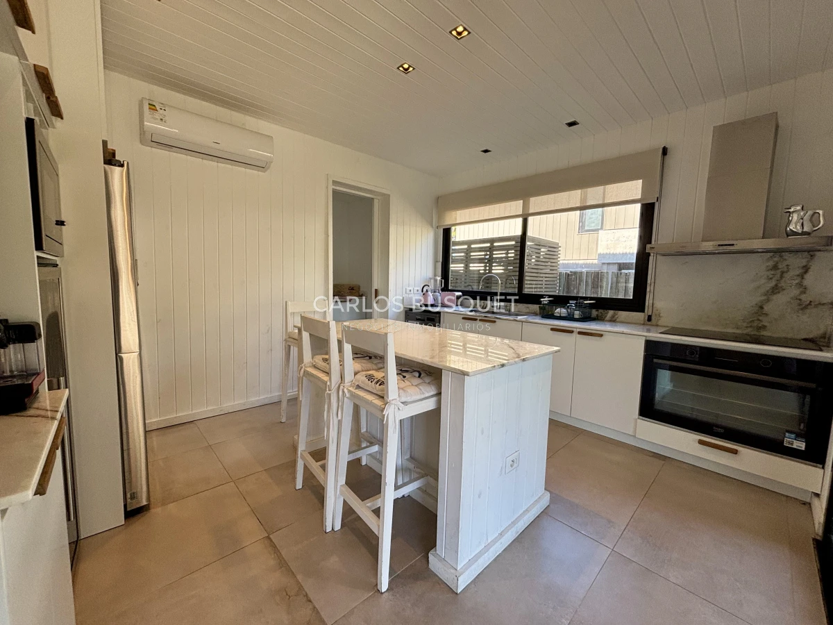 Casa ID.1034 - Casa en alquiler temporal de 4 dormitorios en Jose Ignacio, barrio cerrado Pinar del Faro