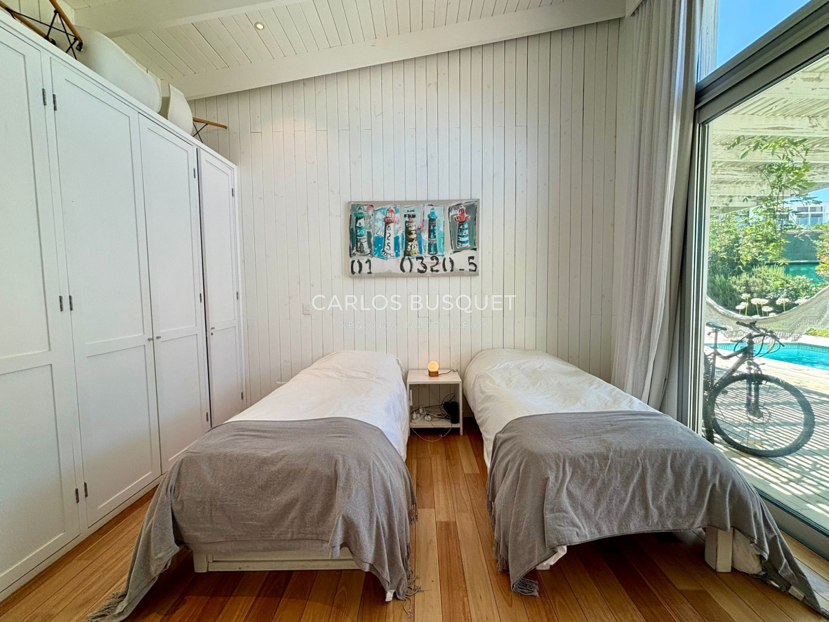 Casa ID.893 - Casa en alquiler temporal en de 4 dormitorios en Club de Mar, Jose Ignacio 