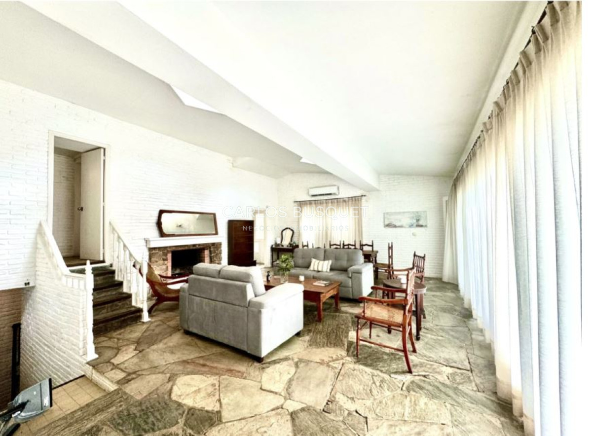 Casa ID.1133 - Casa de 5 dormitorios en San Rafael