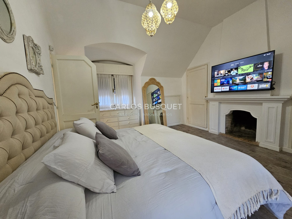 Casa ID.796 - Casa en alquiler temporal 4 dormitorios, Piscina Climatizada Punta Del Este, playa Brava 