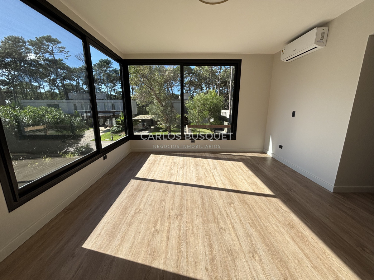 Casa ID.891 - Casa en venta de 4 dormitorios, en Rincon del Indio 